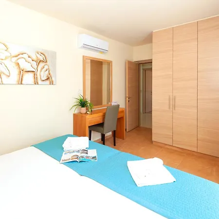 Aurora - 100m From Pernera Villa *