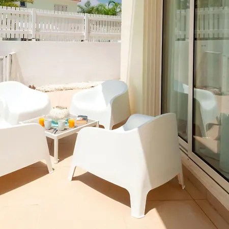 Aurora - 100m From Pernera Villa