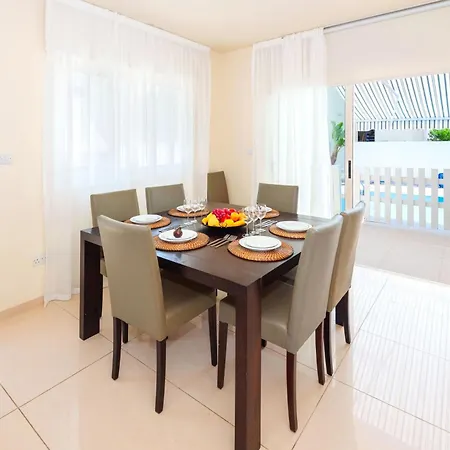 Aurora - 100m From Pernera Villa