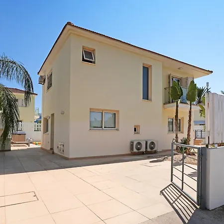 Villa Aurora - 100m From Pernera Protaras