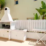 Villa Aurora - 100m From Pernera *