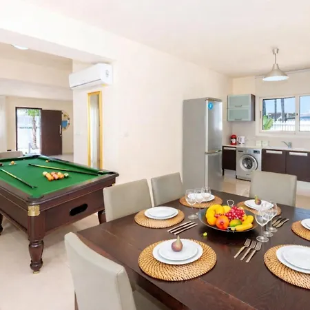 Aurora - 100m From Pernera Villa